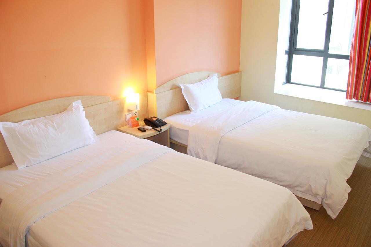 7Days Inn Guangzhou Southern Hospital Medical College Station Exteriör bild
