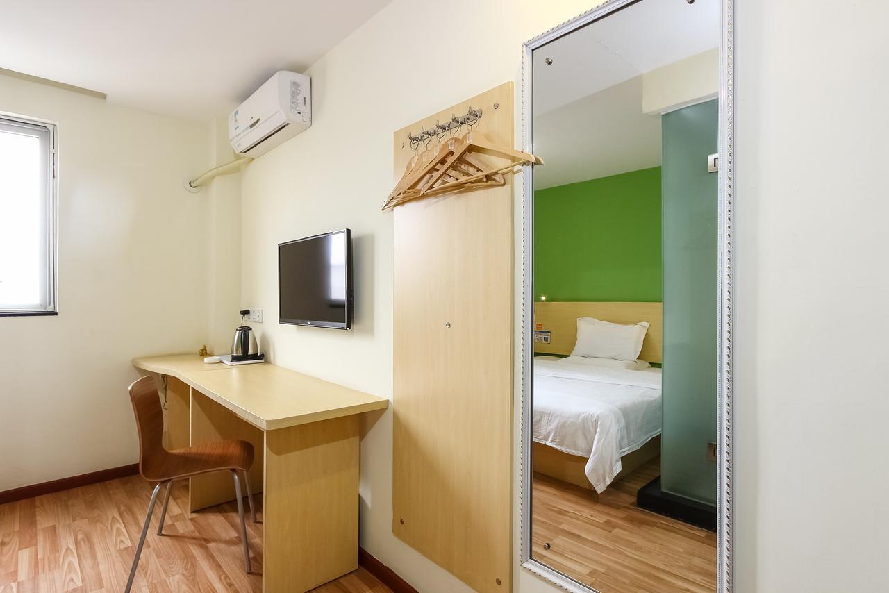 7Days Inn Guangzhou Southern Hospital Medical College Station Exteriör bild