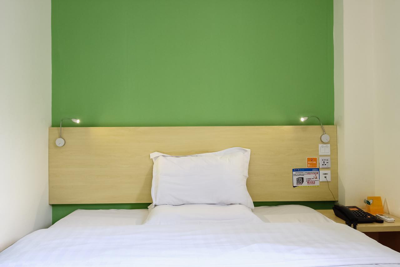 7Days Inn Guangzhou Southern Hospital Medical College Station Exteriör bild